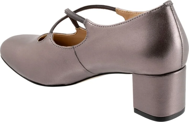 Women's Trotters Demi Pumps - Image 3
