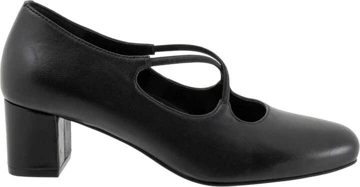 Women's Trotters Demi Pumps - Image 8