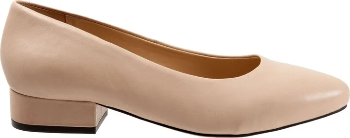 Women's Trotters Jewel Pumps - Image 4