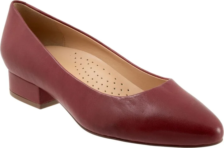 Women's Trotters Jewel Pumps