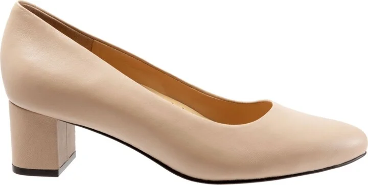Women's Trotters Kari Pumps - Image 5