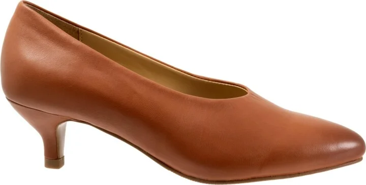 Women's Trotters Kimber Pumps - Image 2