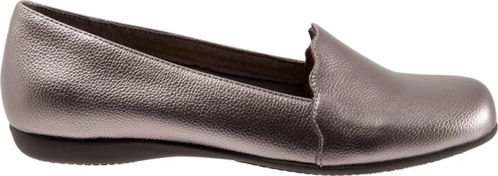 Women's Trotters Sage Loafers - Image 2
