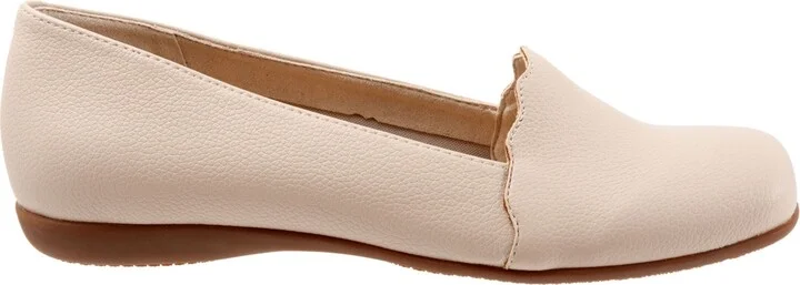 Women's Trotters Sage Loafers - Image 8