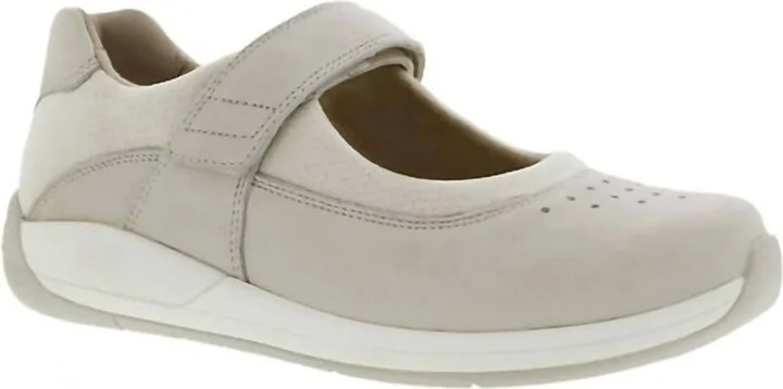 Women's Trust Mary Jane In Ivory Leather