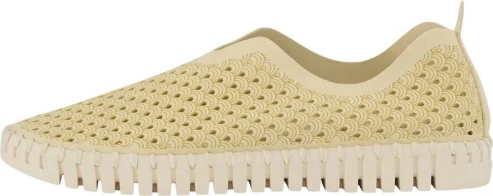 Women's Tulip 139 Slip On Sneaker In Double Cream