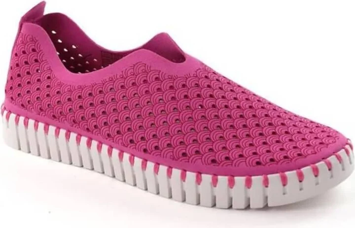 Women's Tulip 139 Slip On Sneaker In Rose Violet