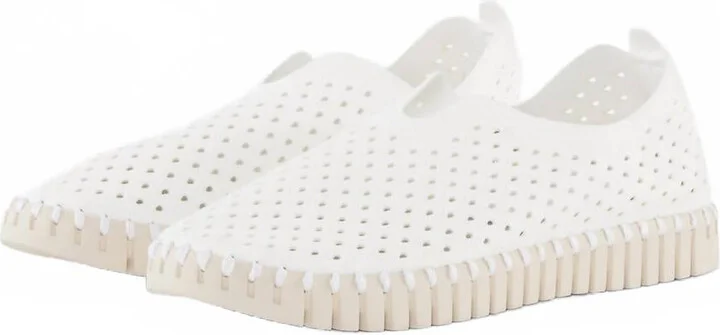 Women's Tulip Flat In White