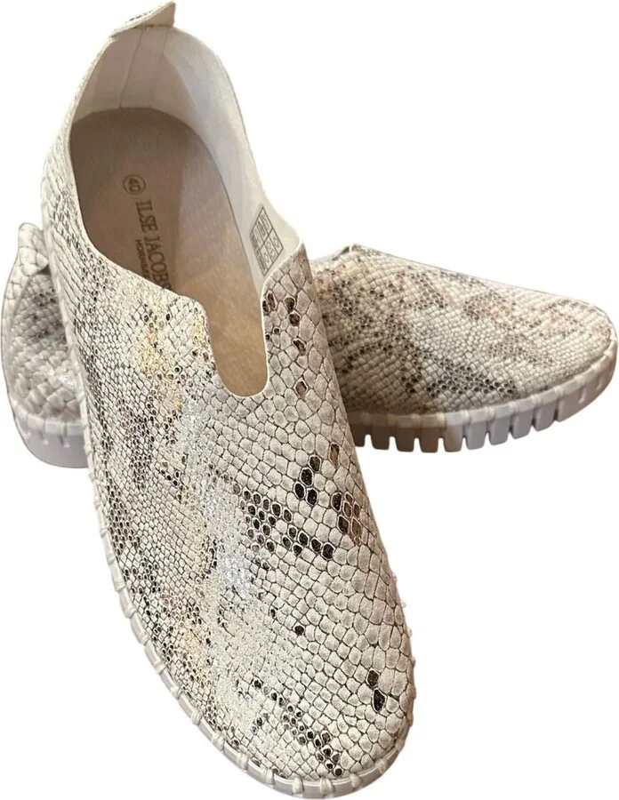 Women's Tulip Snake Slip On In White Metallic