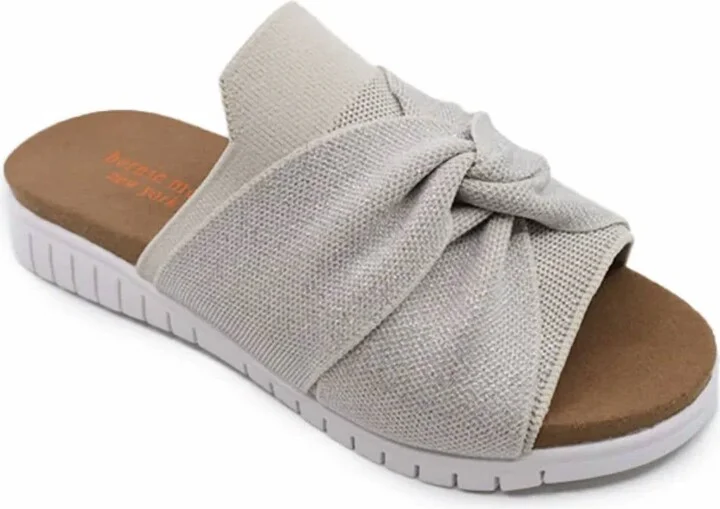 Women's Twist Sandal In Nude Silver
