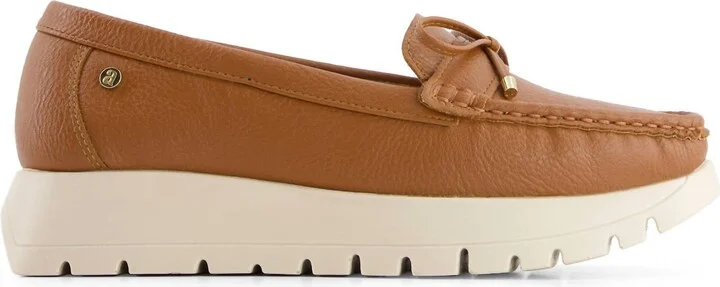 Women's Ultra Comfort Classic Loafers In Brown