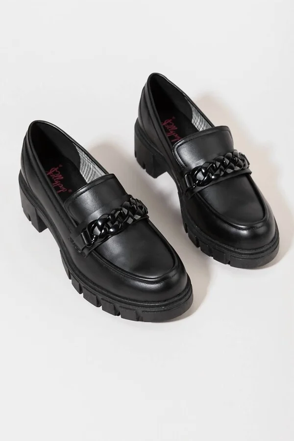 Women's Una Chunky Chain Loafer In Black