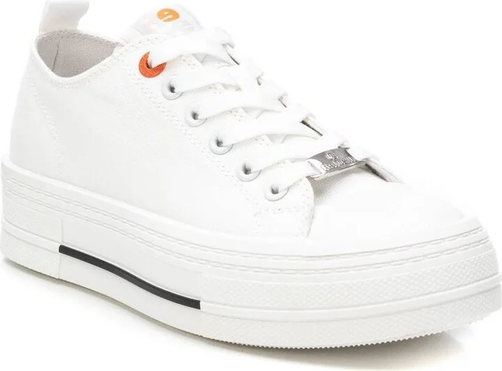 Women's Urban Style Canvas Platform Sneakers Refresh By Xti - Image 2