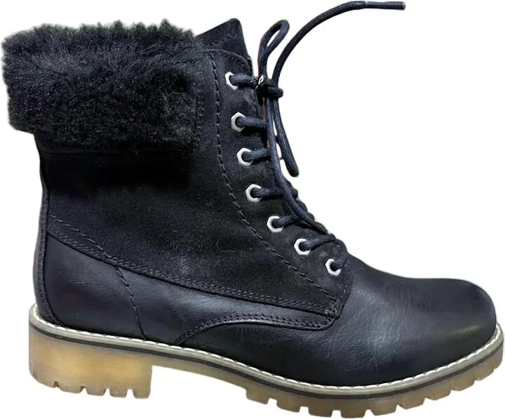 Women's Utah Booties In Black