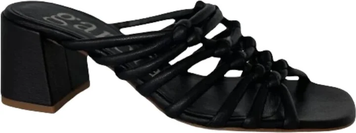 Women's Utedal Heels In Black