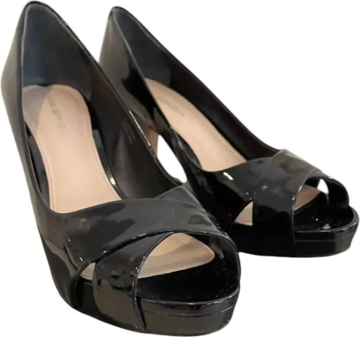 Women's V-Unity In Black Patent