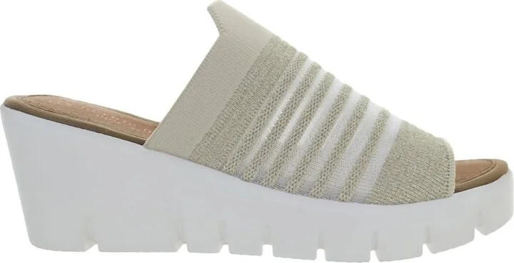 Women's Venti Iris Wedge Sandal In Nude Silver