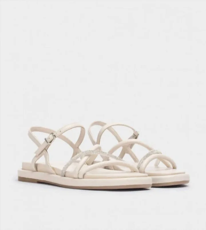 Women's Venus Sandal In Sheep/off White
