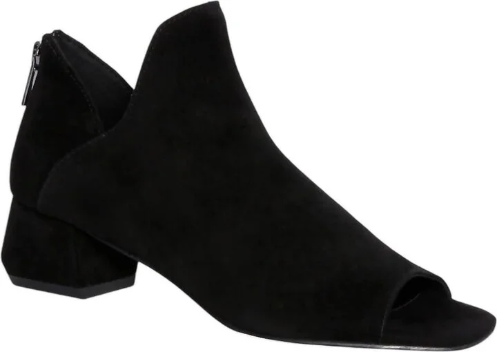 Women's Vonn Ankle Boot In Black Kid Suede