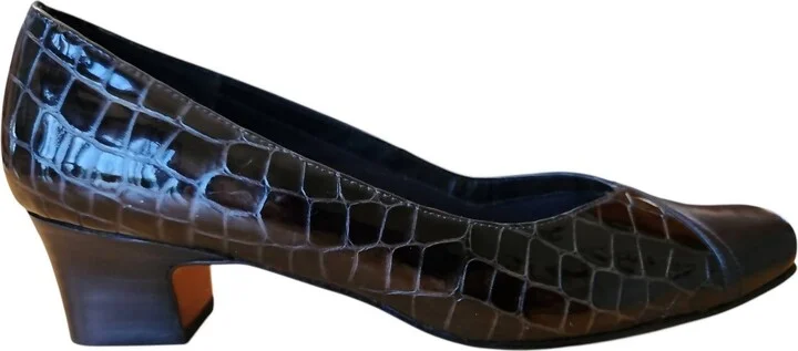 Women's Waffle Pump Shoes In Black Kid