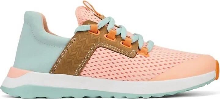 Women'S Wailuku Athletic Shoes In Peach/swell