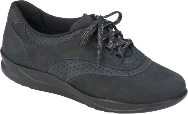 Women's Walkeasy Sneaker - Wide Width In Nero