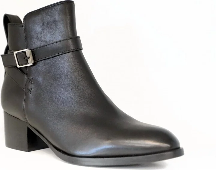 Women's Walker Buckle Boots In Black