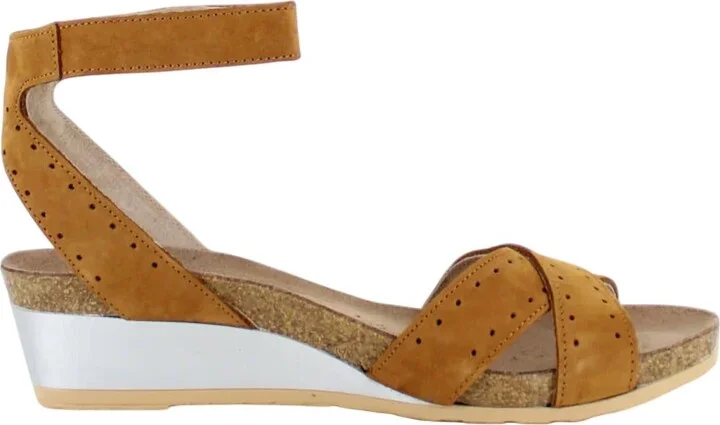Women's Wand Sandals In Amber Brown