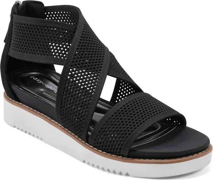 Women's Wander Sandals In Black