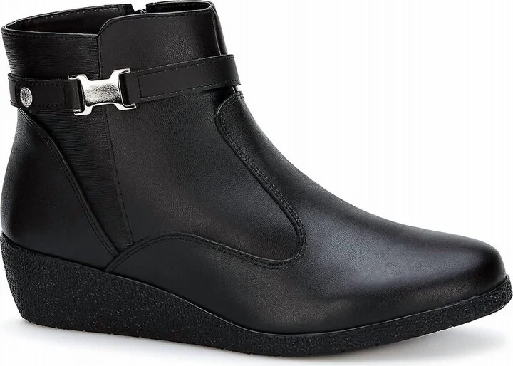 Women's Wedge Leather Booties In Black