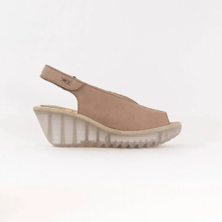 Women's Wedge Sandal In Taupe
