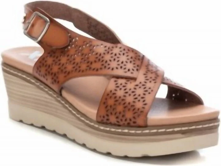 Women's Wedge Sandals In Brown