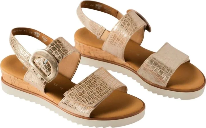 Women's Wedge Slingback Sandal In Platino Gold
