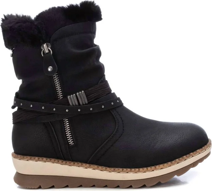 Women's Winter Booties In Black