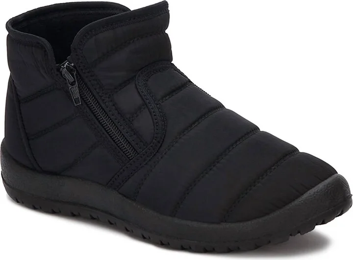 Women's Winter Booties In Black