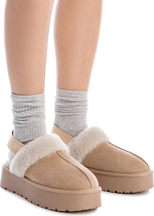 Women's Winter Suede Clogs By Xti - Image 7