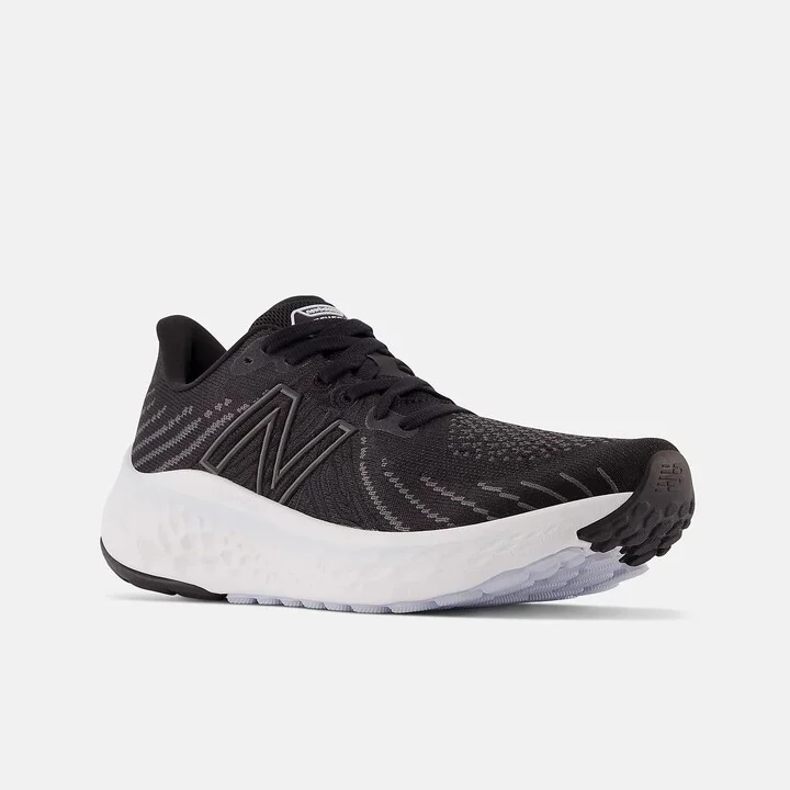 Women's Wvngobs5 Vongo Running Shoe In Black