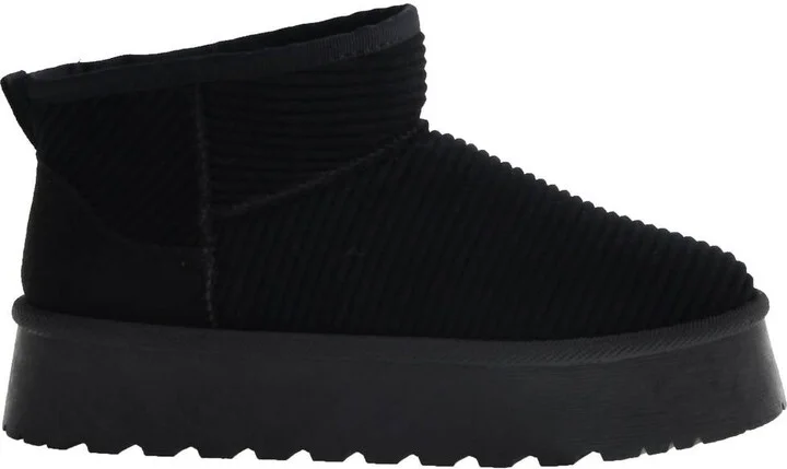 Women's Yarroh Corduroy Bootie In Black