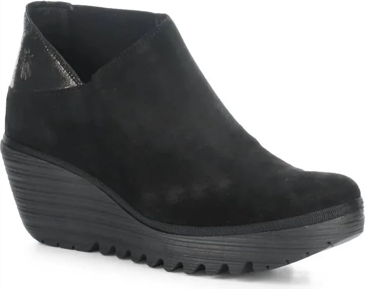Women's Yego Zip Up Ankle Boots In Black