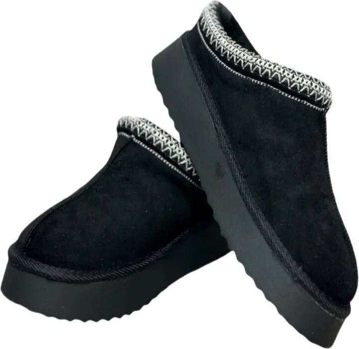 Women's Yndigo Sandals In Black
