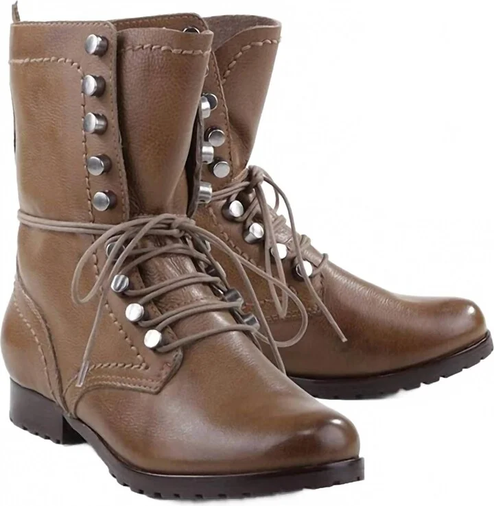 Women's Yucca Lace Up Flat Combat Military Ankle Boots In Perri Brown