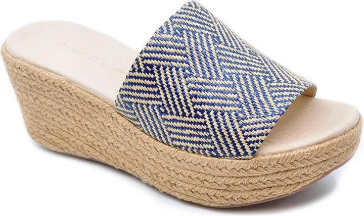 Women's Yvon Sandals In Blue Combo Raffia