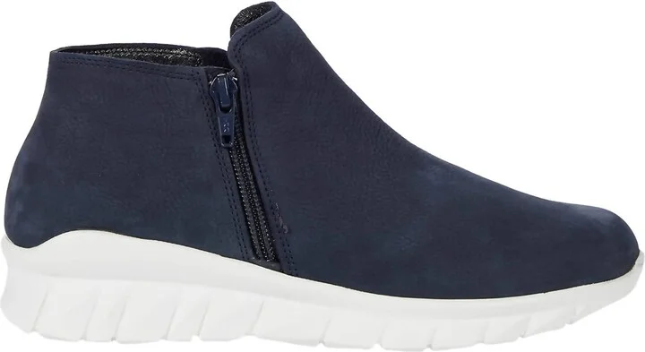 Women's Zodiac Shoes In Navy Velvet Nubuck