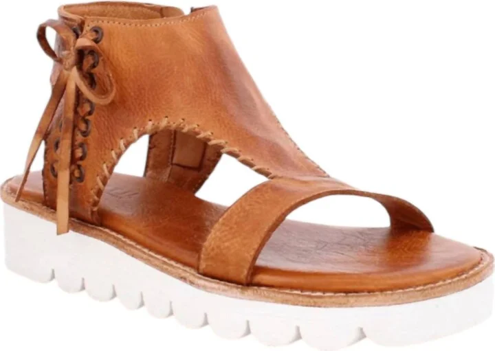 Women's Zoe Ii Sandals In Pecan Dd
