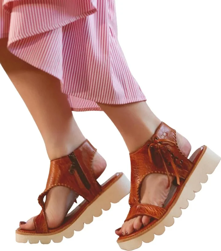Women's Zoe Ii Sandals In Pecan
