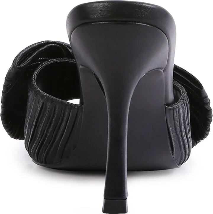 Wonderbuz Bow Sandal - Image 4