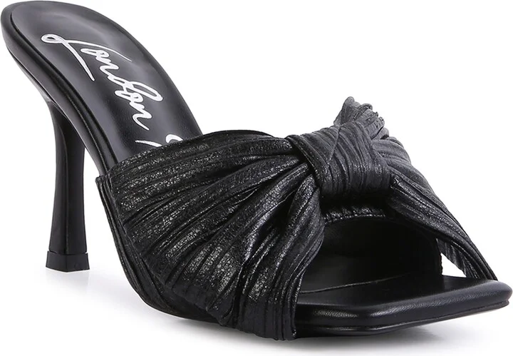 Wonderbuz Bow Sandal
