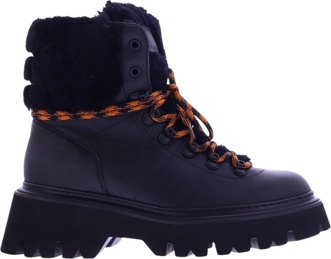 Woolrich Round-Toe Lace-Up Ankle Boots
