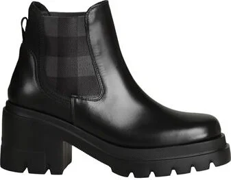 Woolrich Woman Ankle boots