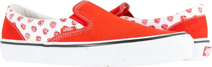 x Bodega Classic Slip-On OG Dice High Stakes Low Top Sneakers VN0A45JKTH7